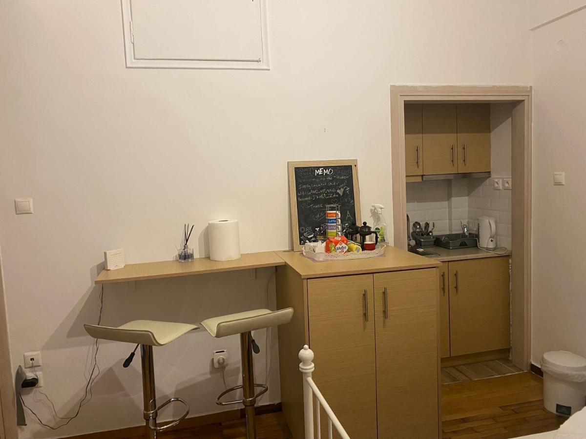 Modern, Ideally Located Studio Apartment Athènes Extérieur photo