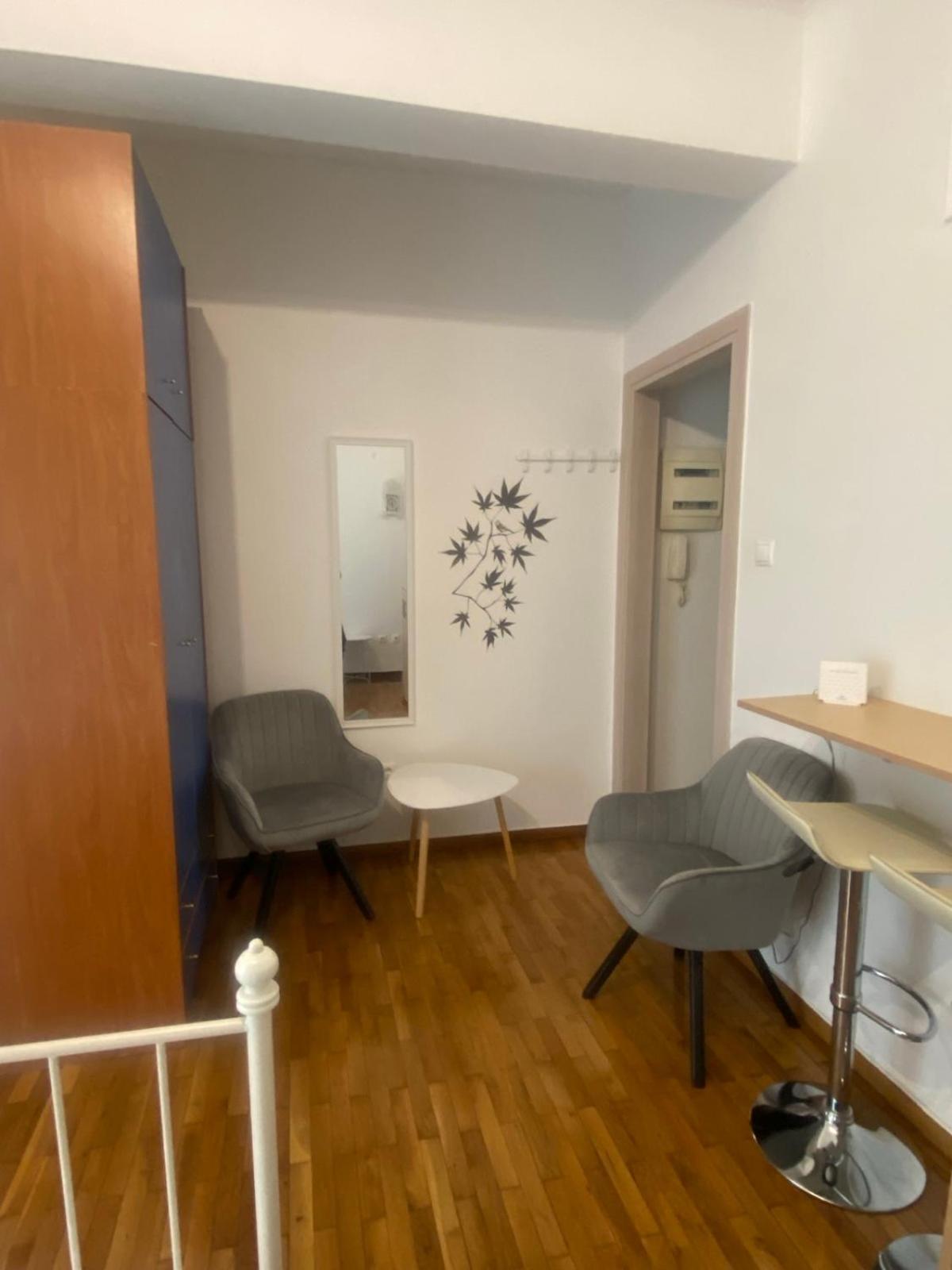 Modern, Ideally Located Studio Apartment Athènes Extérieur photo