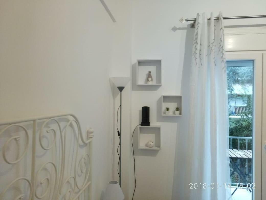 Modern, Ideally Located Studio Apartment Athènes Extérieur photo